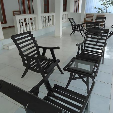 avec 7 chambre(s) de 5000 m² et 7 salle(s) de bains privée à Yala Tissamaharama Extérieur photo