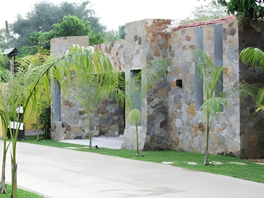 avec 7 chambre(s) de 5000 m² et 7 salle(s) de bains privée à Yala Tissamaharama Extérieur photo