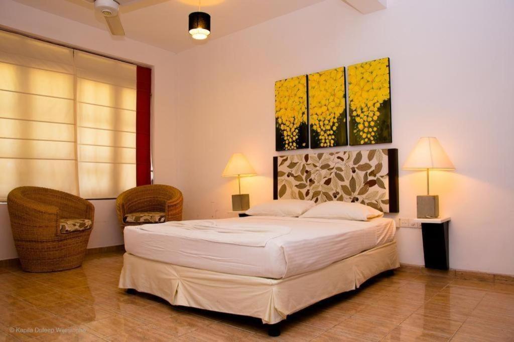 avec 7 chambre(s) de 5000 m² et 7 salle(s) de bains privée à Yala Tissamaharama Extérieur photo