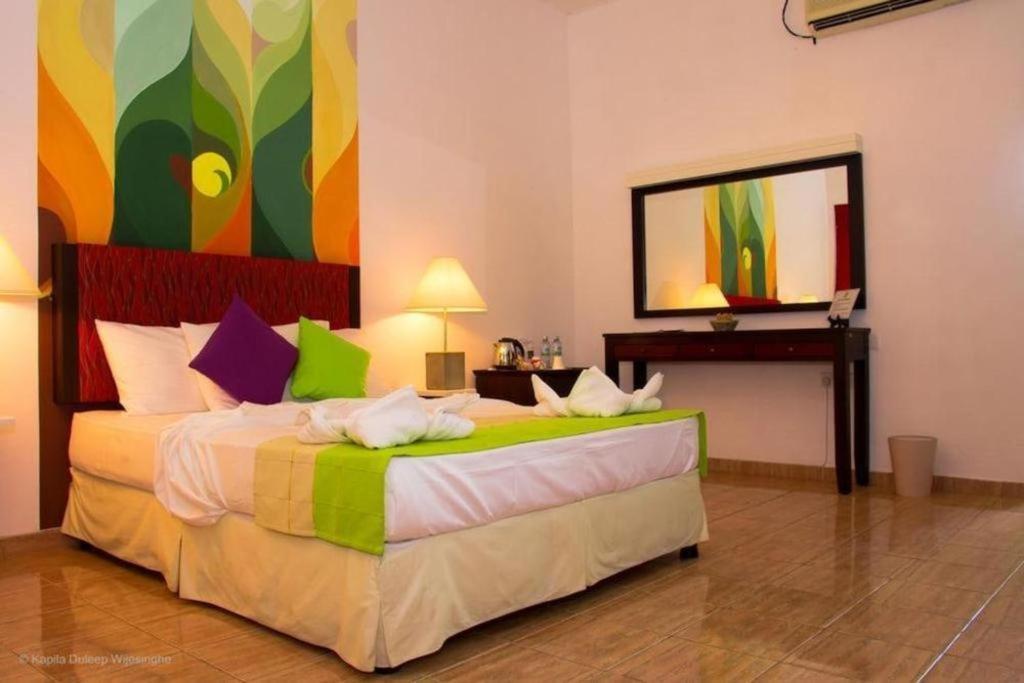 avec 7 chambre Tissamaharama Extérieur photo