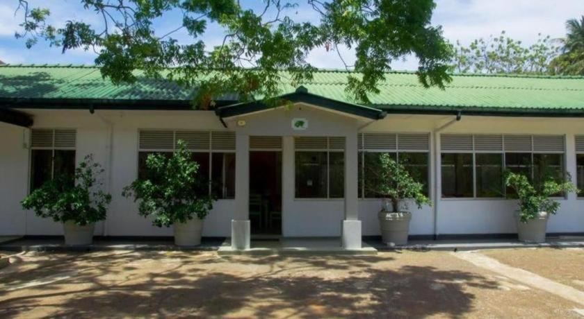 avec 7 chambre(s) de 5000 m² et 7 salle(s) de bains privée à Yala Tissamaharama Extérieur photo