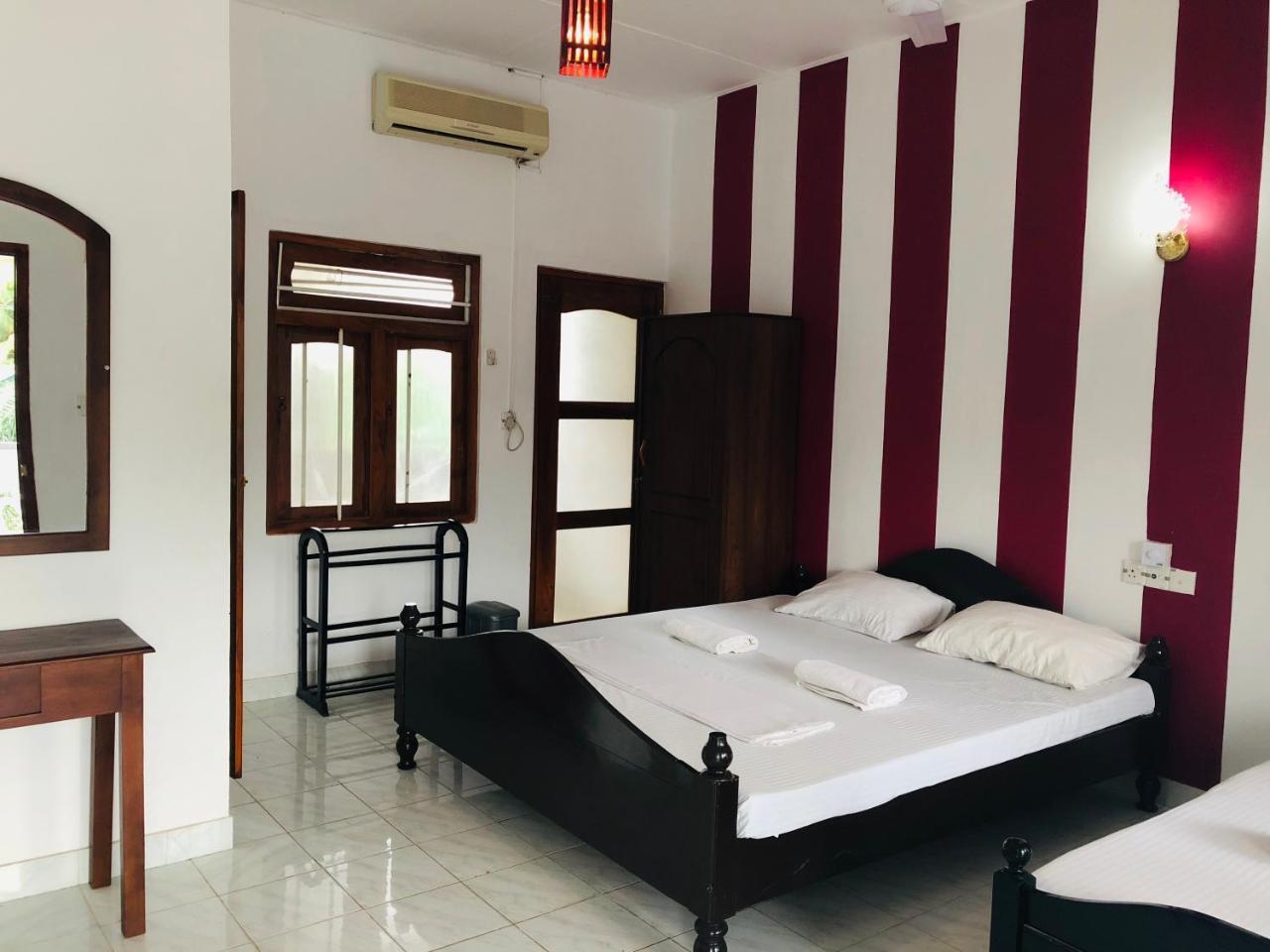 avec 7 chambre Tissamaharama Extérieur photo